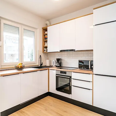 Apartament Zoric *